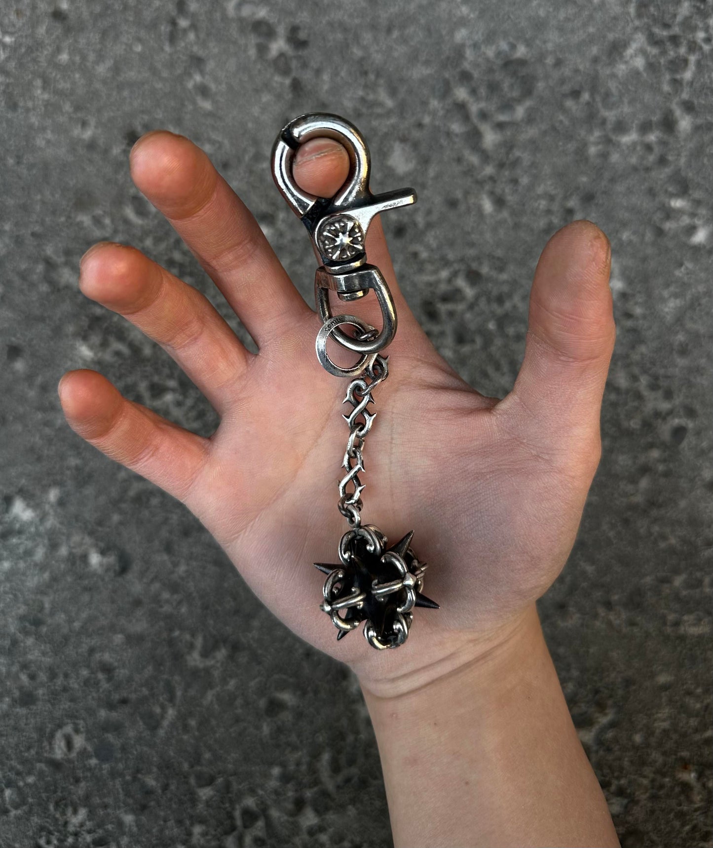 Cult Flower Keychain - Project Comte