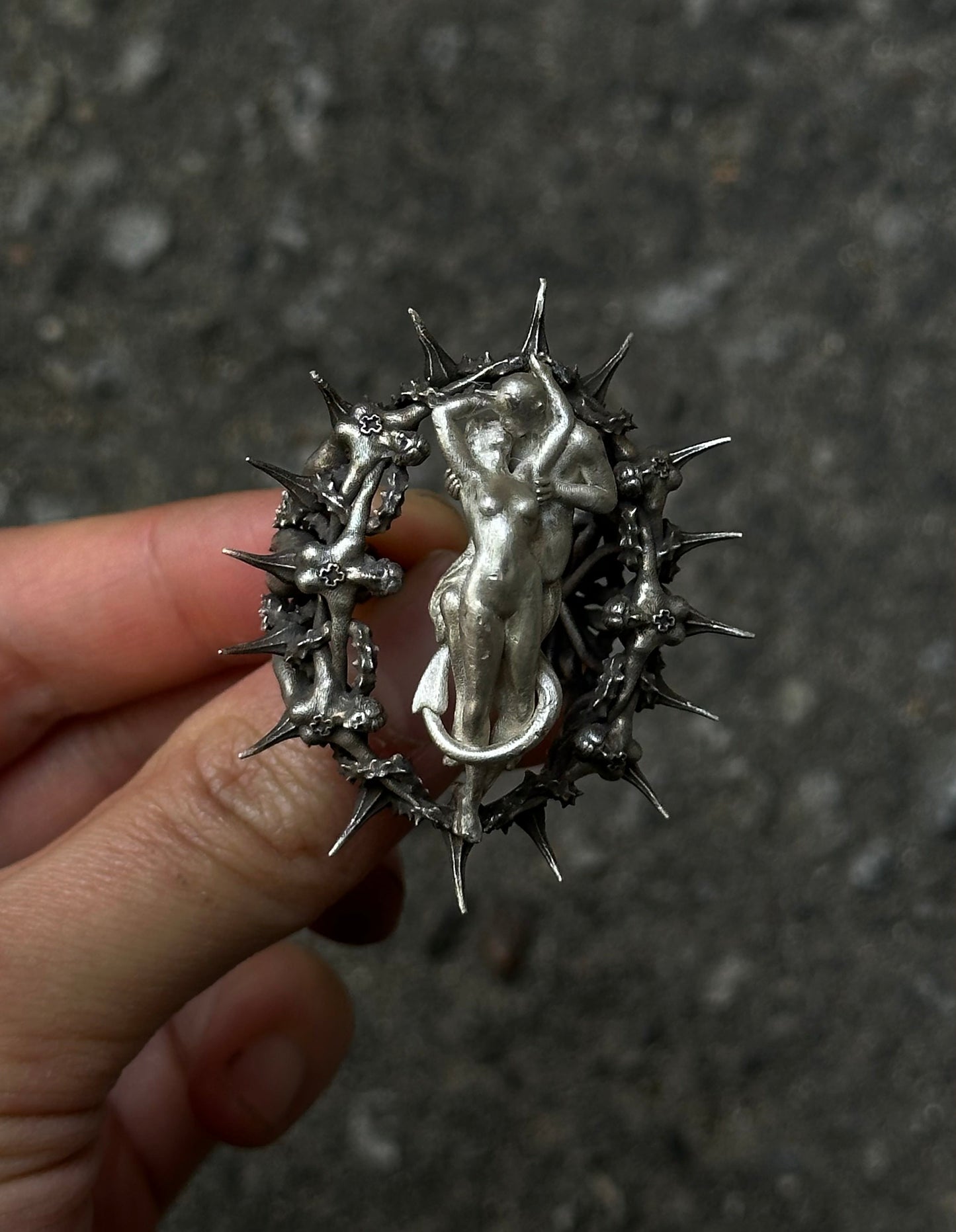 Devil K1ss Ring