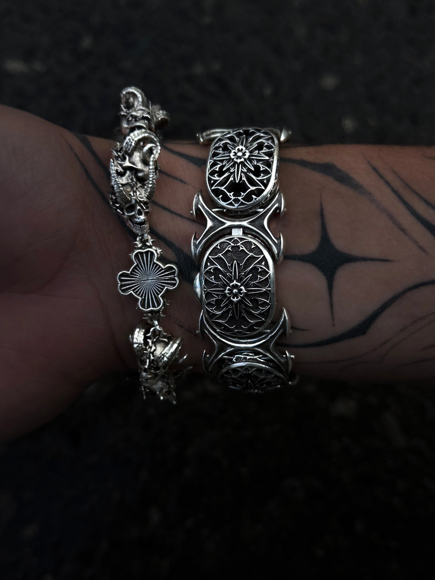 NEW! Dual Skull Bracelet