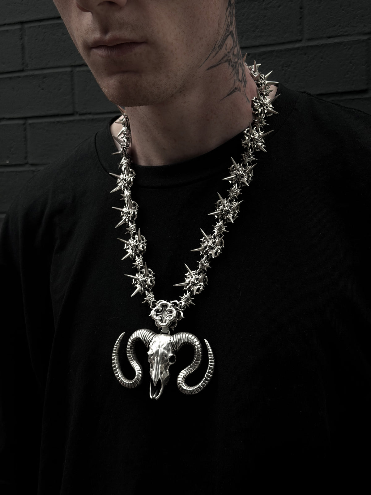 RAMSKULL KEYCHAIN - 925 SILVER
