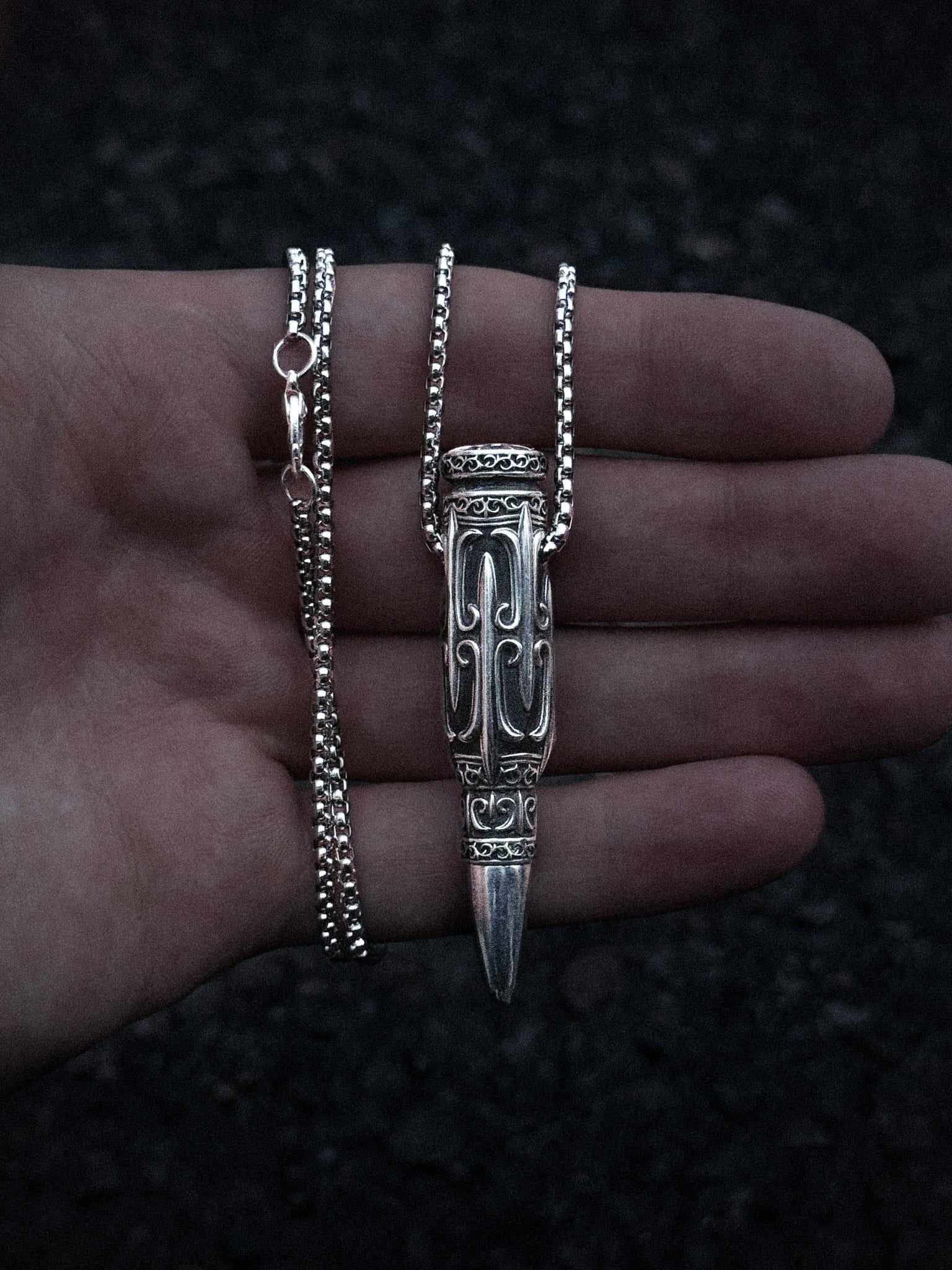 NECKLACES – Project Comte