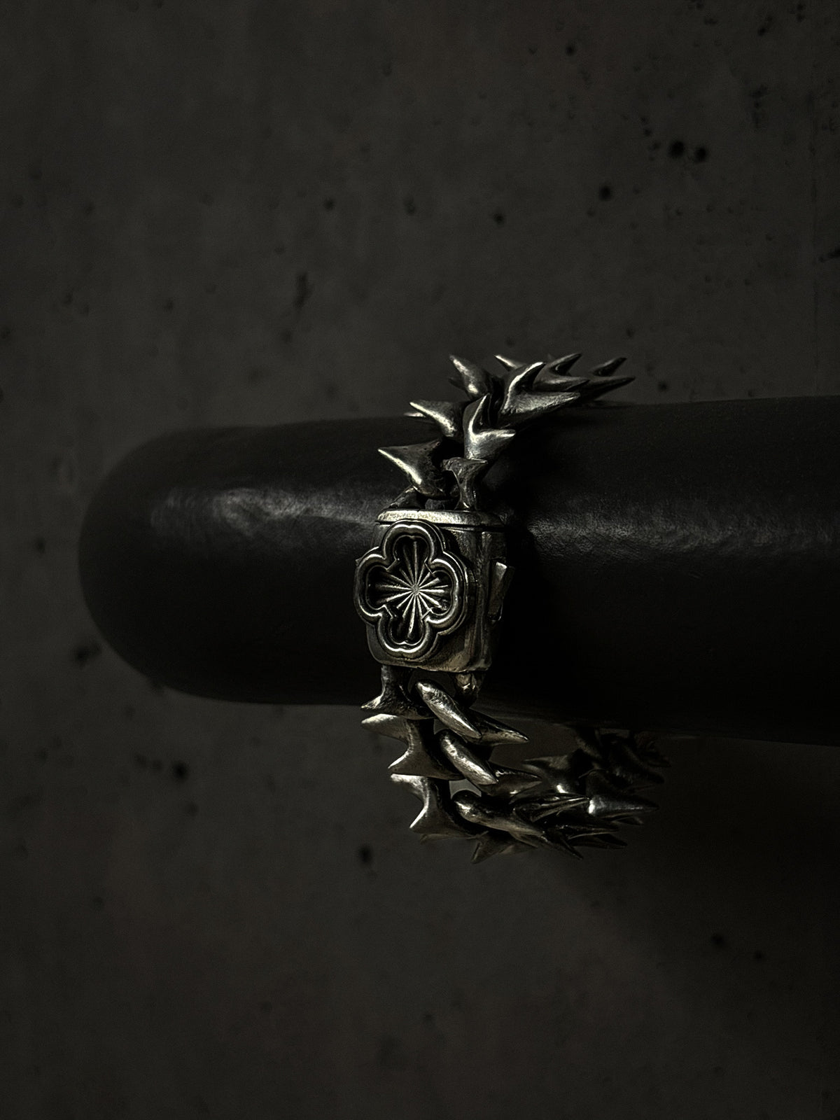 Dragon Spine Bracelet v2 – Project Comte