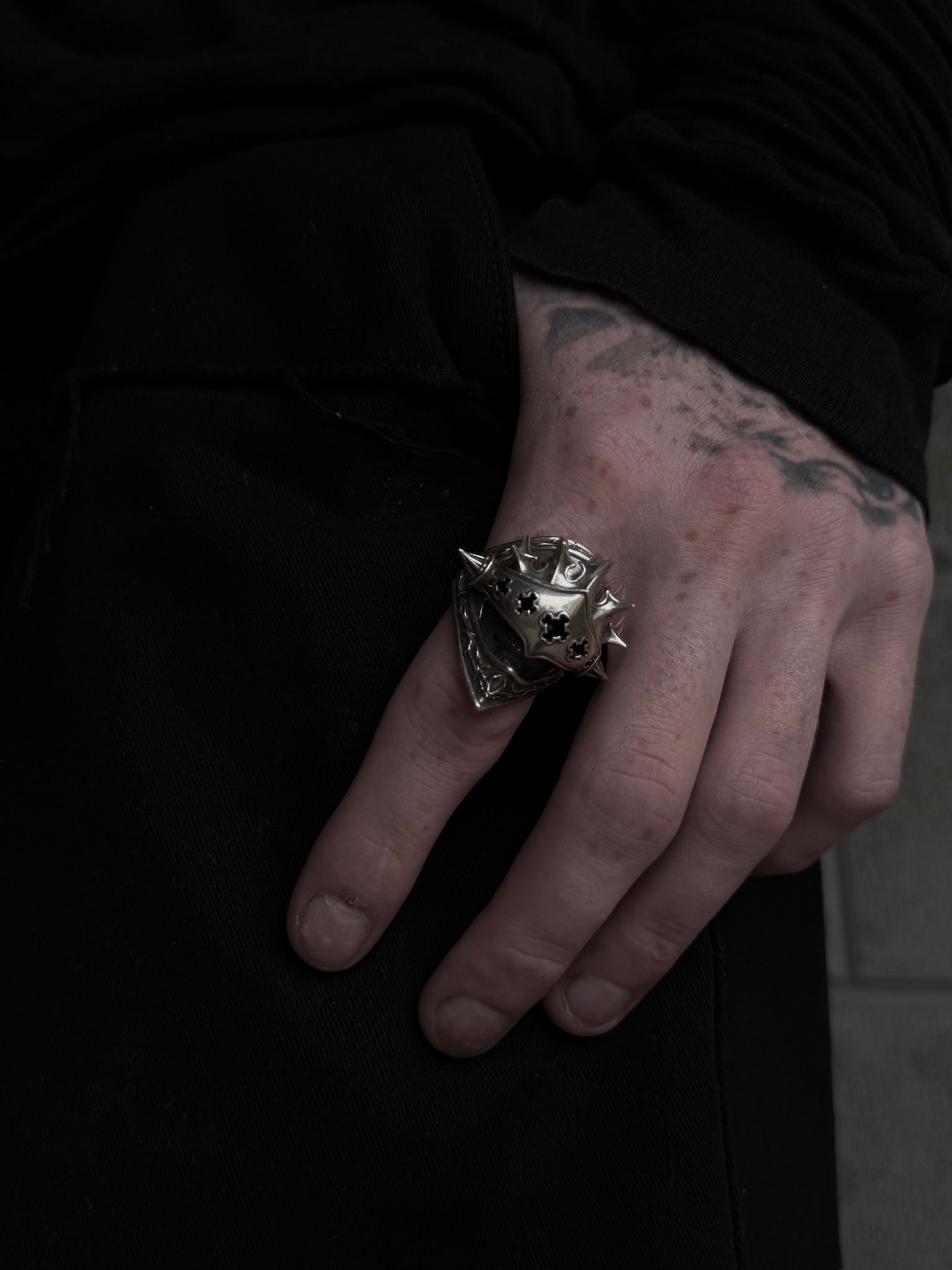 アクセサリー Project Comte Cult Flower Keychain – Project Comte