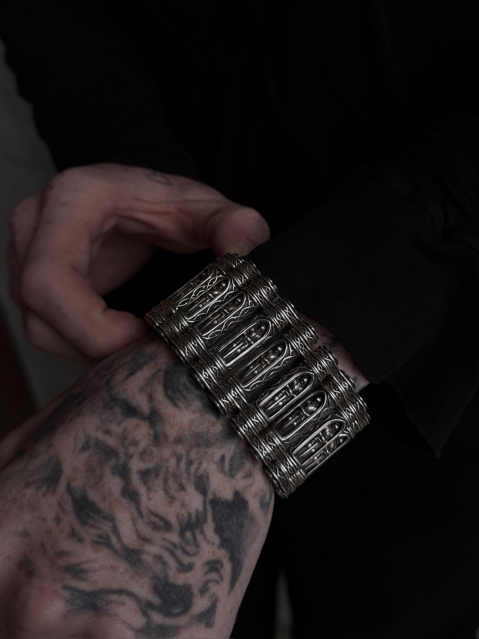 Gates of COMTE Bracelet – Project Comte