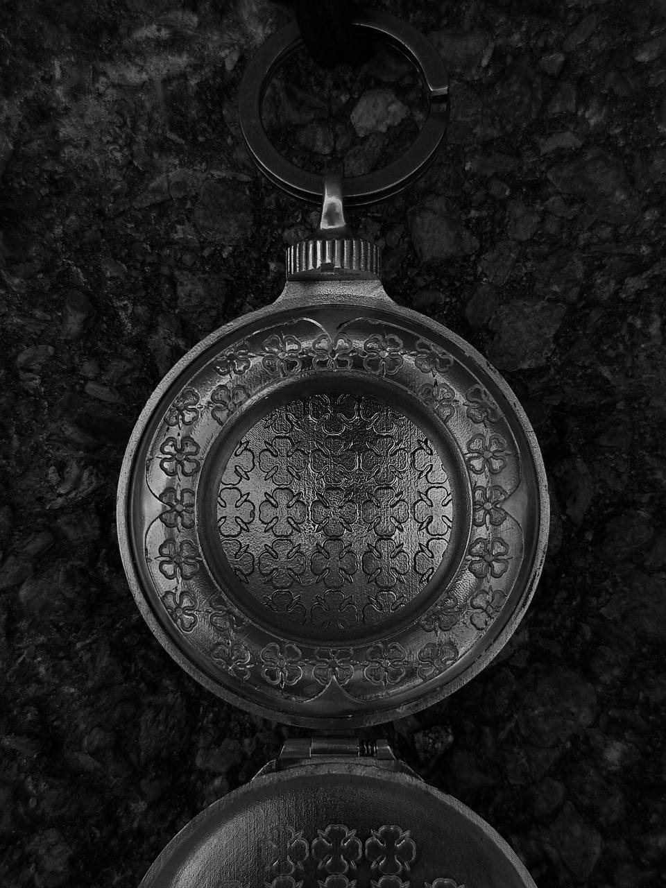 PORTABLE ASHTRAY