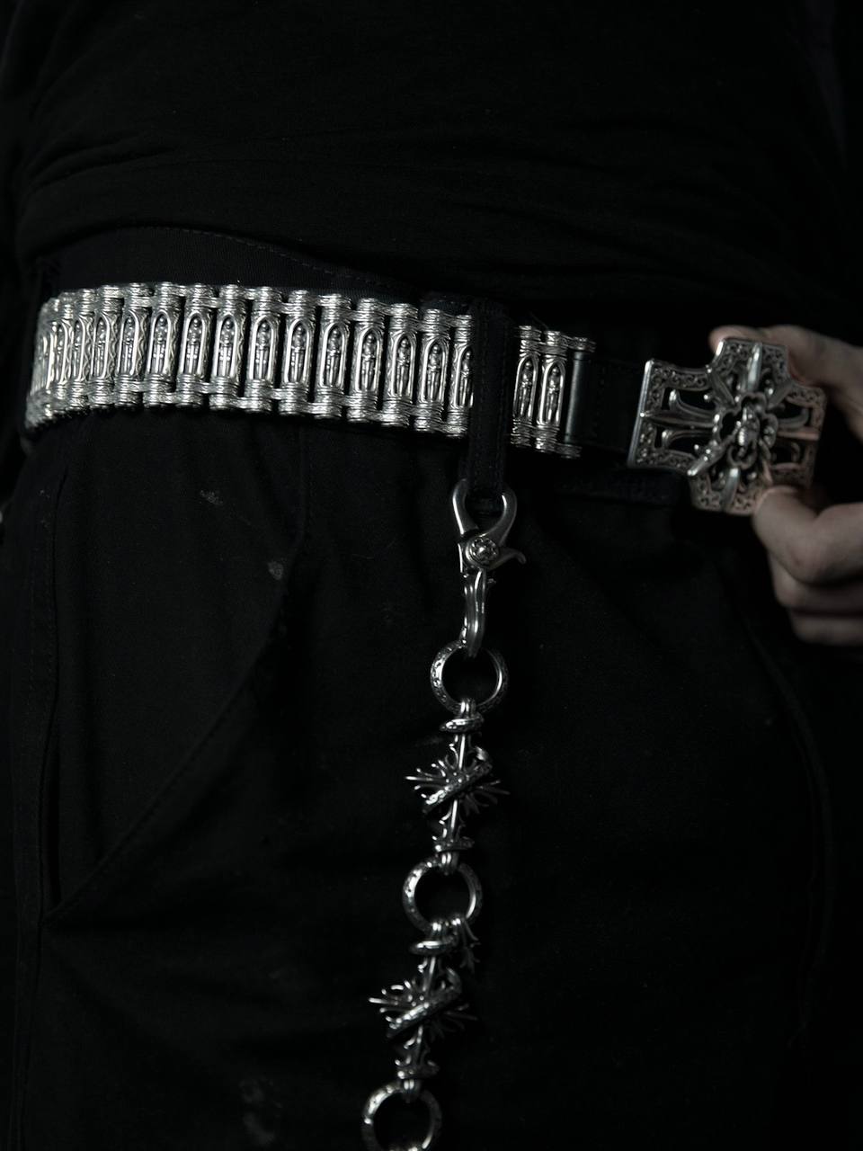 MAGAZINE BELT
