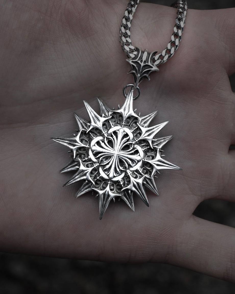 STAR OF COMTE PENDANT