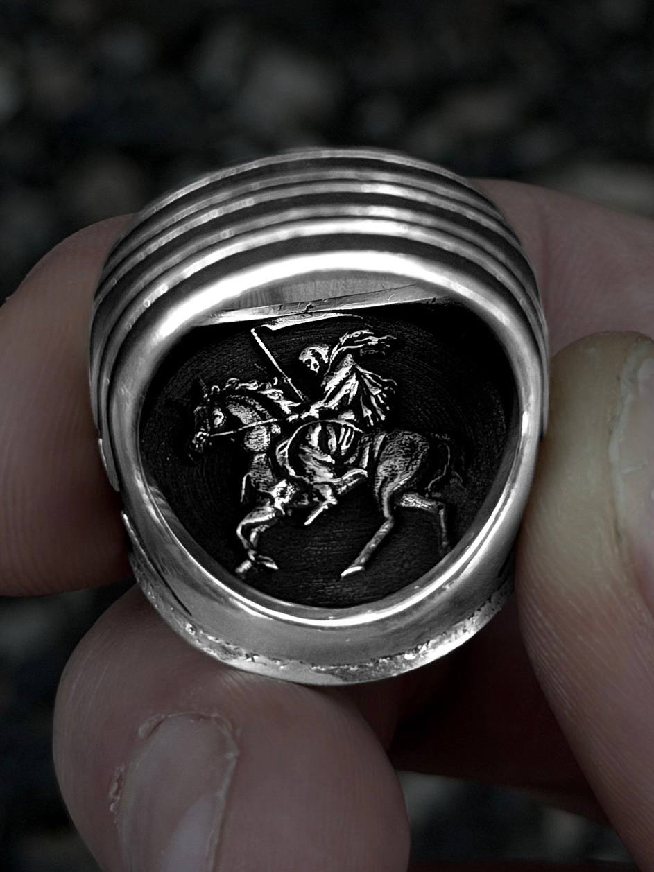 CRYSTAL SKULL RING - 925 SILVER