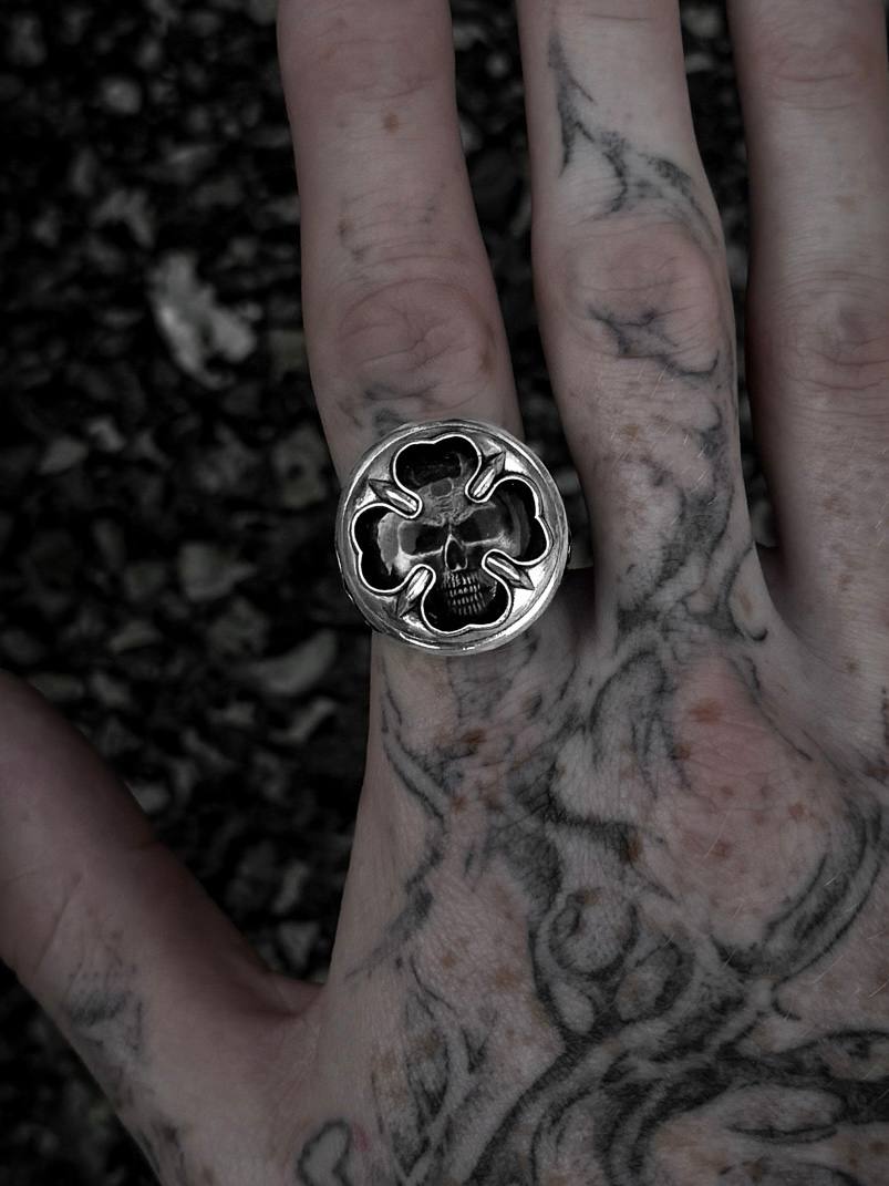 CRYSTAL SKULL RING - 925 SILVER